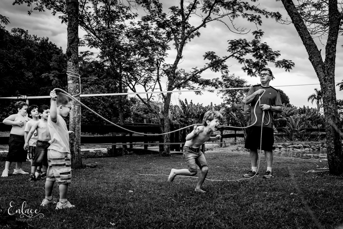 Aniversário infantil Menino  Família Tema minions momentos Antigo Armazem Bistro Colinas Lajeado RS Momentos amigos