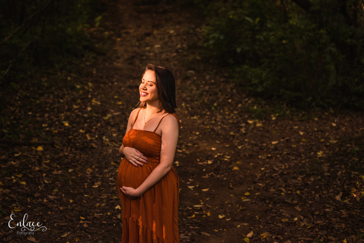 ensaio de gestante menina, Camila e Mateus, jardim botânico lajeado RS, enlace fotografia, Vinicius Scherer sol e sombra composição