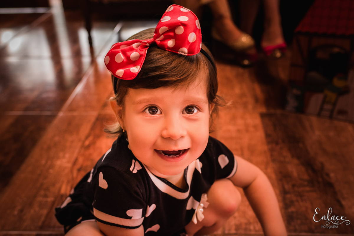aniversário menina, 2 aninhos, decoração tema Minnie mouse, sitio, feito em casa, família, pandemia 