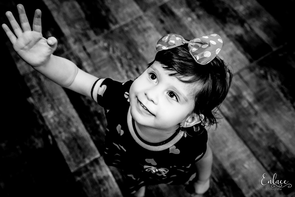 aniversário menina, 2 aninhos, decoração tema Minnie mouse, sitio, feito em casa, família, pandemia 