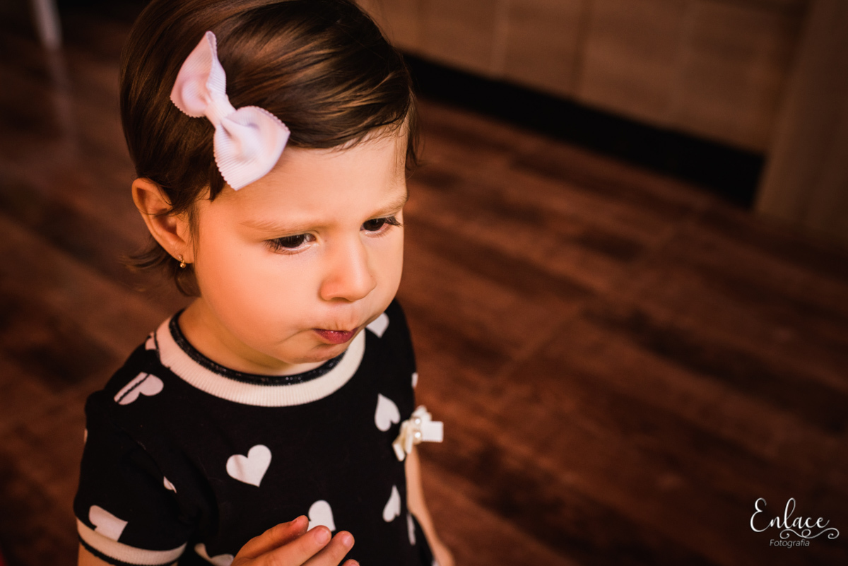 aniversário menina, 2 aninhos, decoração tema Minnie mouse, sitio, feito em casa, família, pandemia 