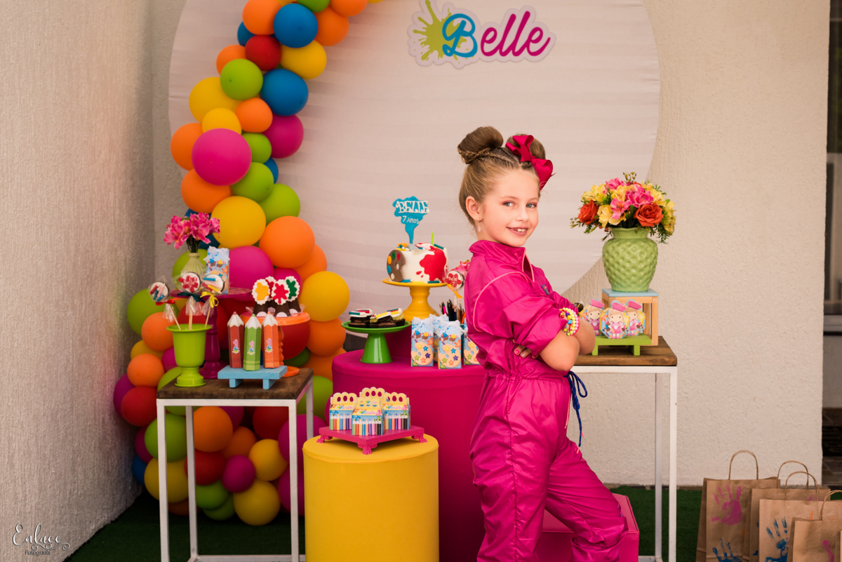 aniversário-infantil-drive-thru-pandemia-intimista-isolamento-social-menina-colorido-decoração-7-anos-lajeado-fotógrafo-família-vinicius-scherer-enlace-fotografia