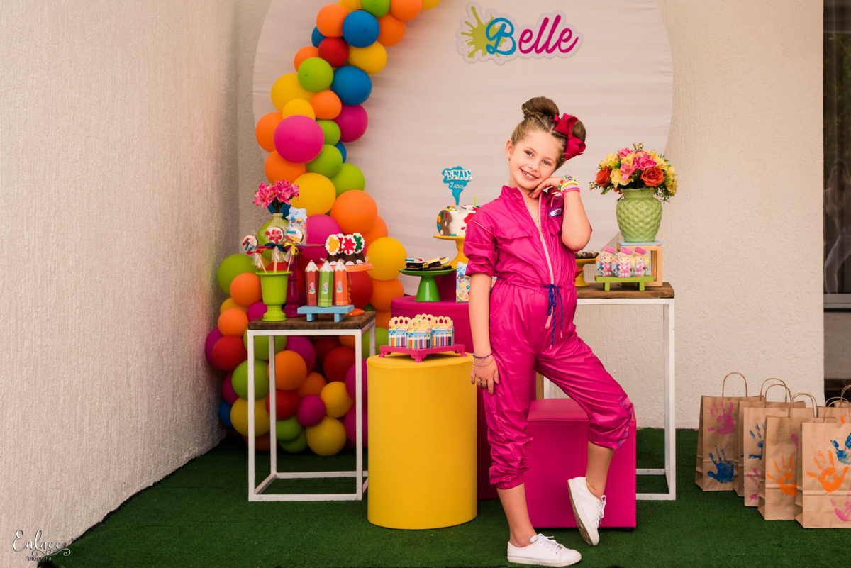 aniversário-infantil-drive-thru-pandemia-intimista-isolamento-social-menina-colorido-decoração-7-anos-lajeado-fotógrafo-família-vinicius-scherer-enlace-fotografia