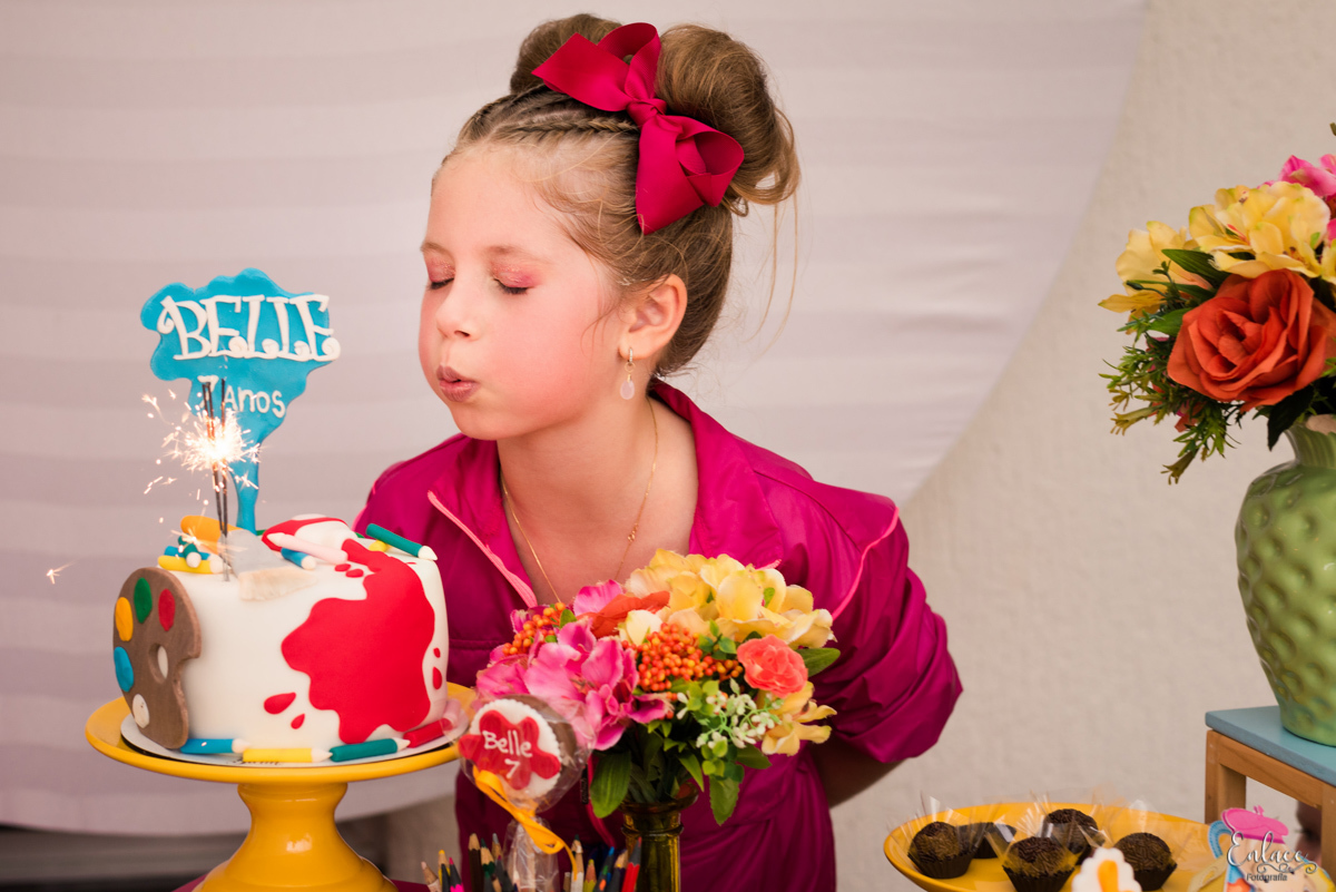 aniversário-infantil-drive-thru-pandemia-intimista-isolamento-social-menina-colorido-decoração-7-anos-lajeado-fotógrafo-família-vinicius-scherer-enlace-fotografia