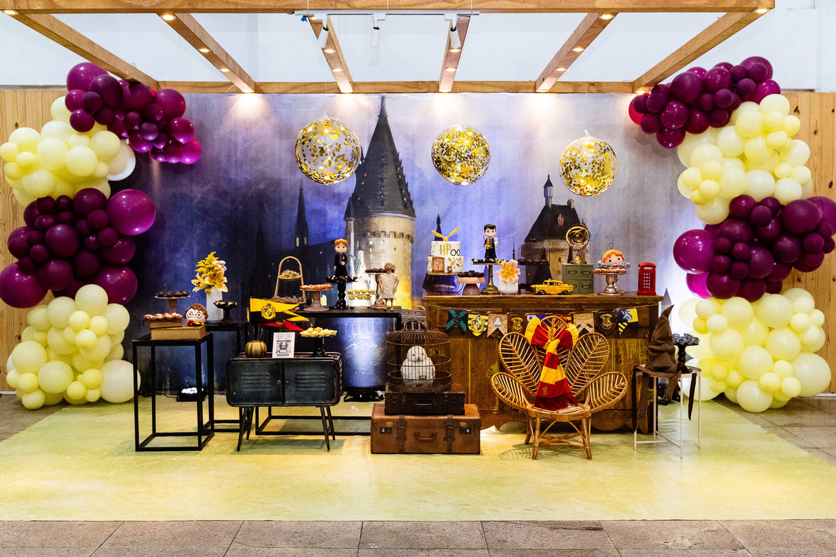 decoração linda do Harry Potter na casa de festa Nosso Jardim no Recreio