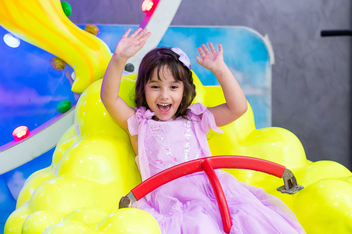 Momento diversão aniversário da Anna 4 anos na Estação faz de Conta Taquara
