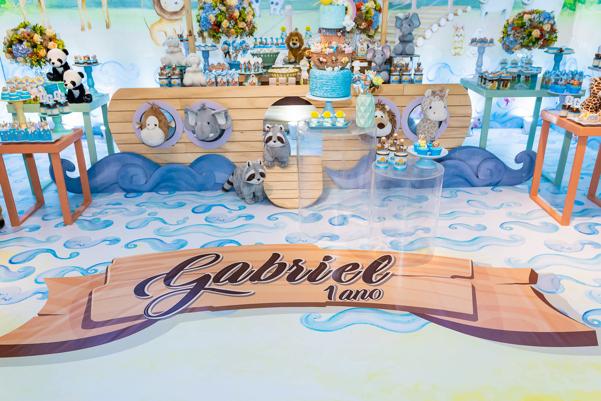 Decoração temática Arca de Noé assinada por Felipe Souza para o primeira aniversário do Gabriel 2