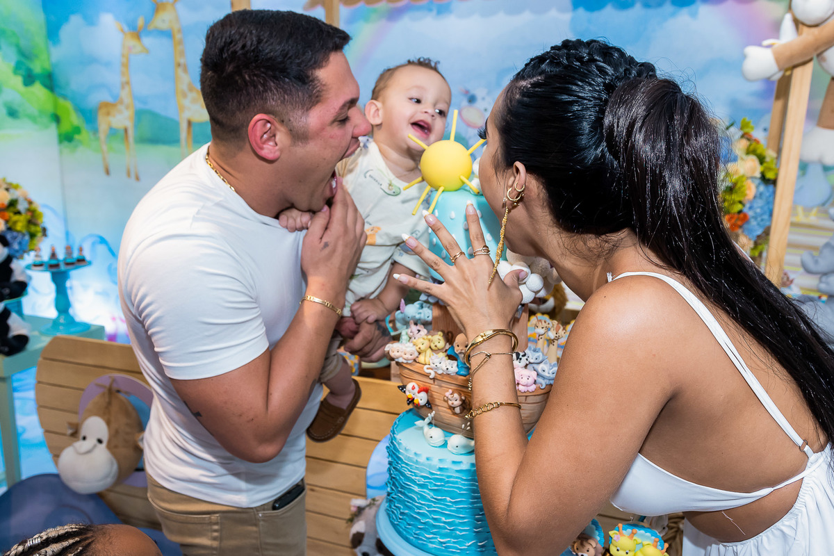 Registros que eternizam a conexão familiar celebrando 1 ano de muitas descobertas