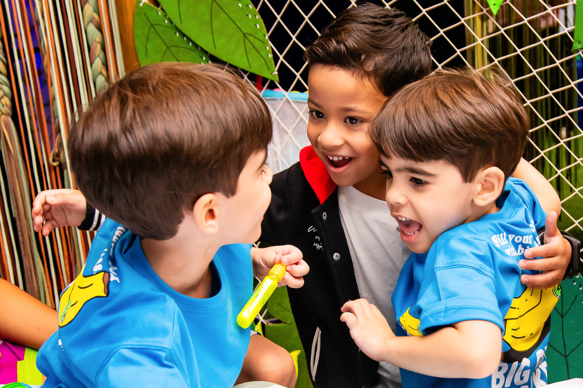 Registros espontâneos das crianças aproveitando a liberdade e diversão do Espaço  Pimenteira 7