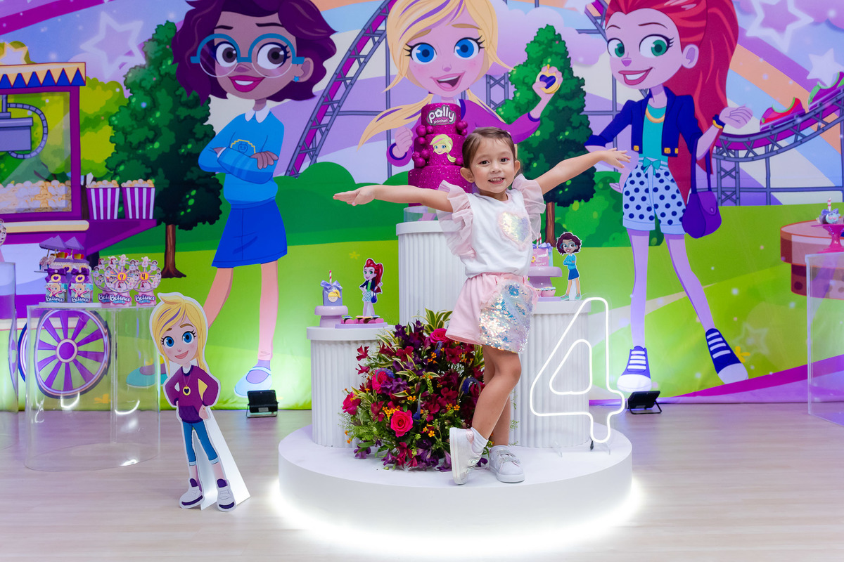 Betina celebrando 4 anos na ImaginaMundi no Recreio 5
