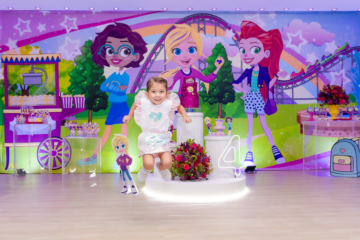 Betina celebrando 4 anos na ImaginaMundi no Recreio 1