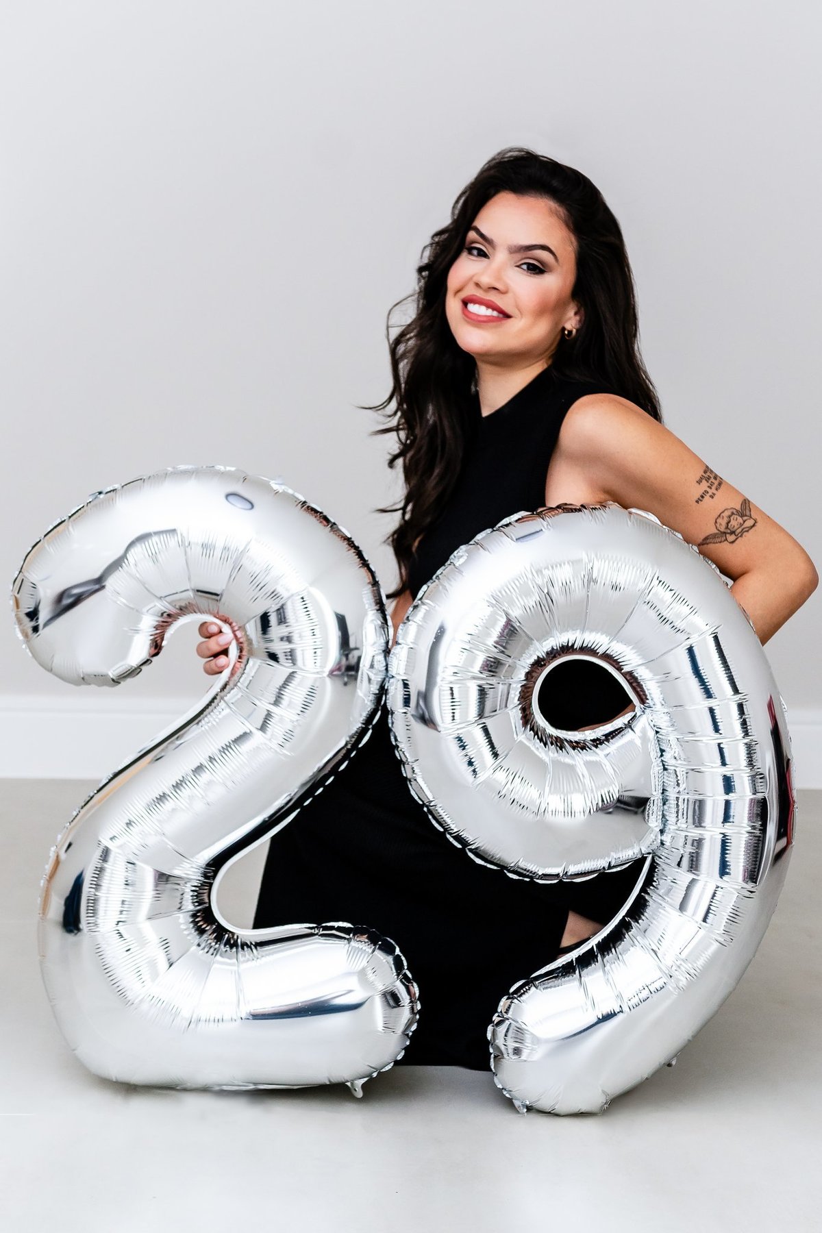 Roberta celebrando seu ciclo de aniversário em um ensaio feminino com estilo e personalidade 2