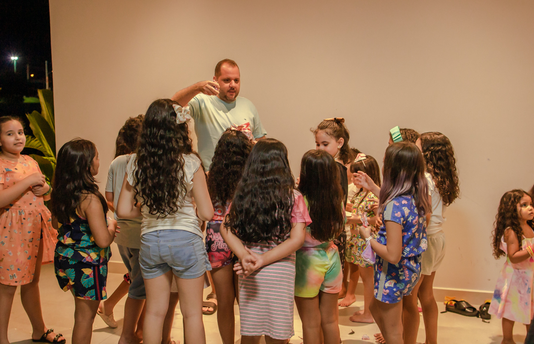 Infantil - 9 anos -  Brincadeira - Esther