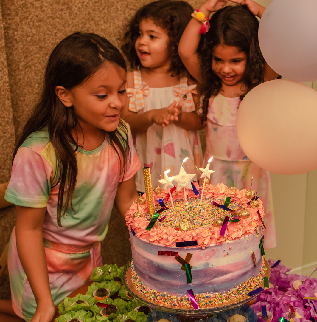Infantil - 9 anos -  Parabéns - Esther