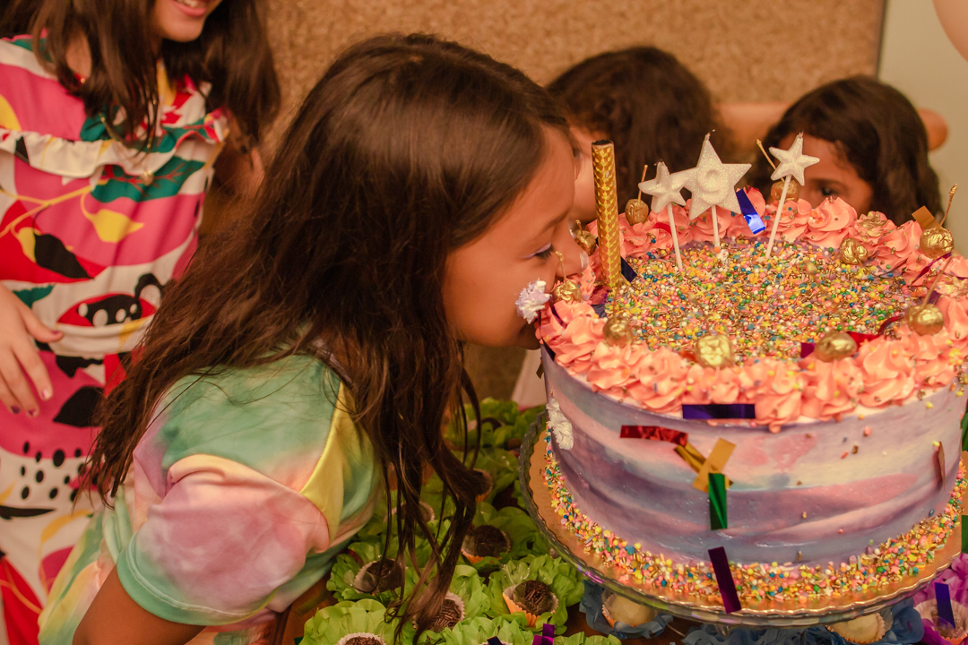 Infantil - 9 anos -  Parabéns - Esther