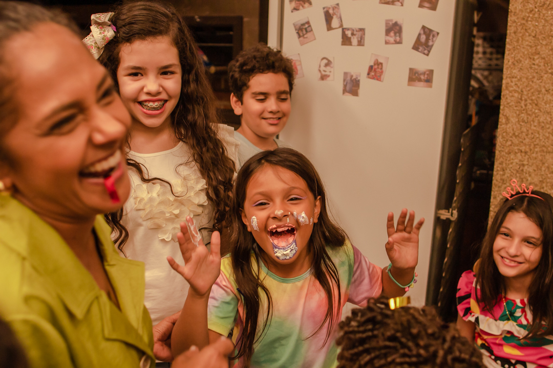 Infantil - 9 anos -  Parabéns - Esther