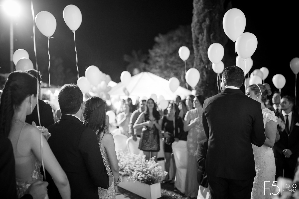 Cerimônia dos noivos, Lívia e Renato, que aconteceu em Muzambinho - MG.