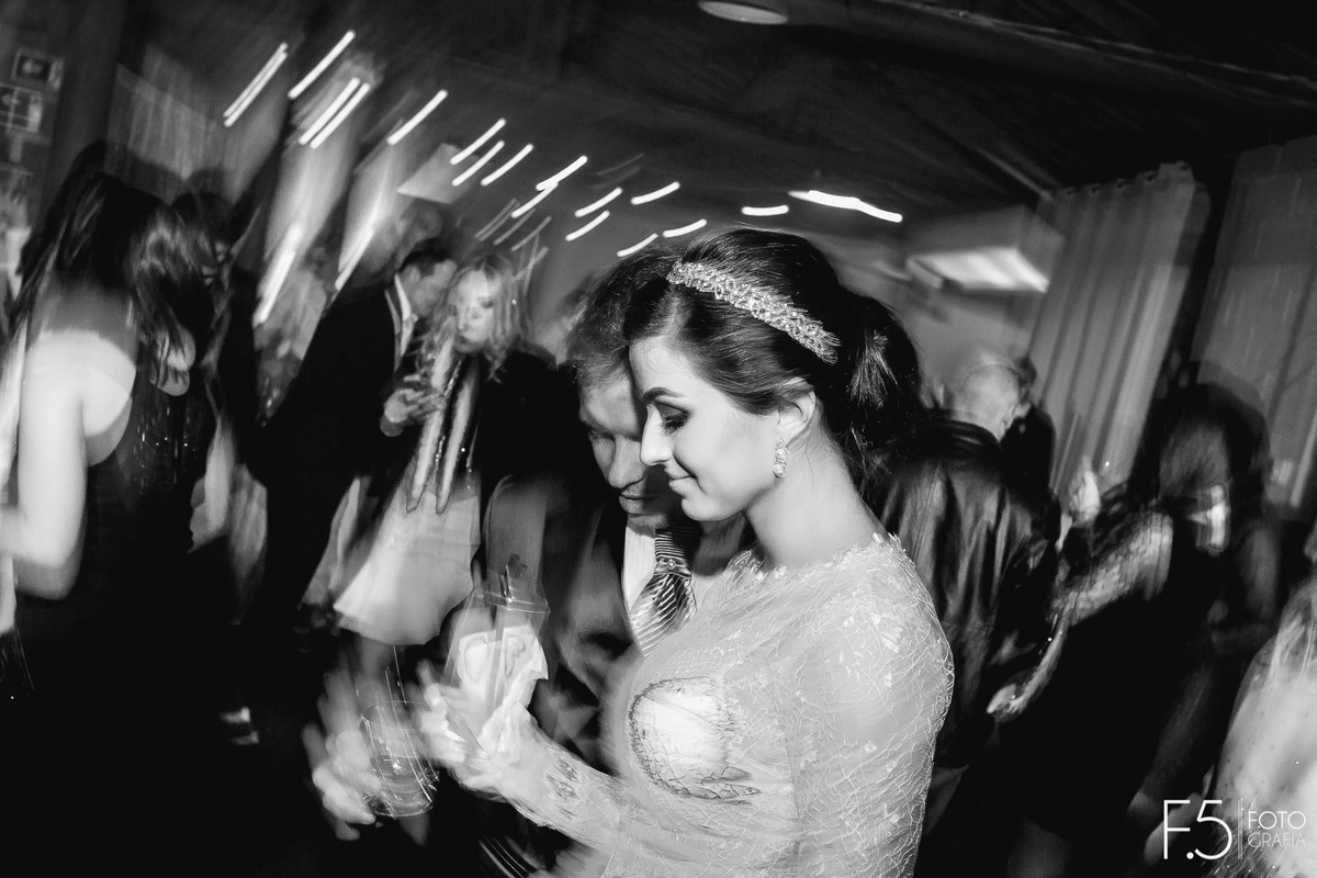 Noivos, festa de casamento, casamento Muzambinho MG