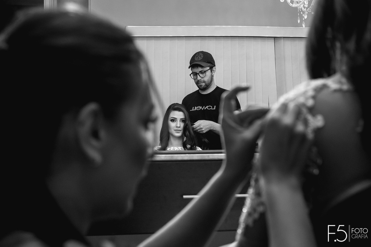 Making of noiva, noiva arrumando cabelo, casamento Muzambinho MG