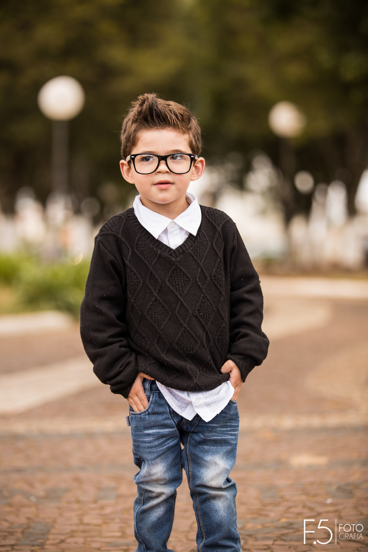 Book infantil, menino, óculos, fotógrafo Muzambinho