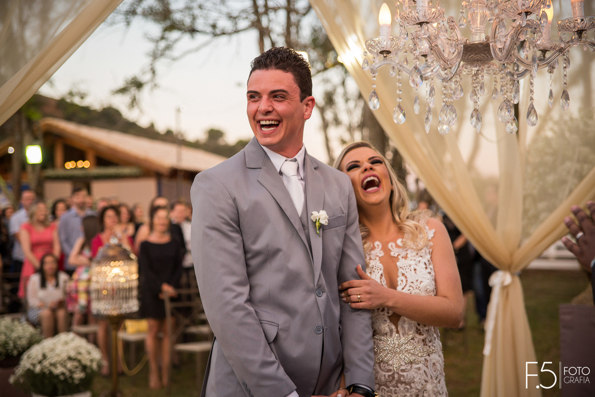 Noivos, wedding day, casamento ao ar livre, cerimônia, fotógrafos MG