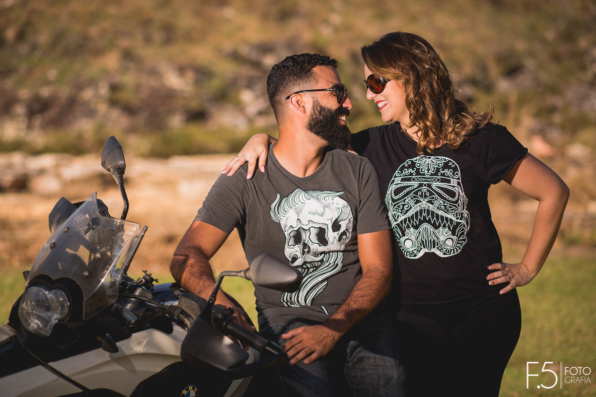 Noivos, sorrisos, Moto, pré casamento, capitólio MG