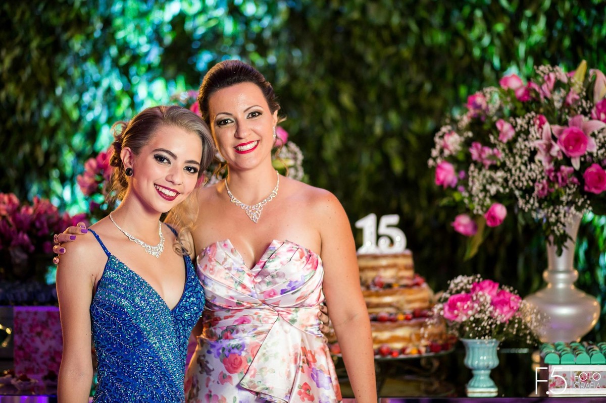 Festa de 15 Anos Amanda, junto a sua mãe, em Muzambinho - MG.