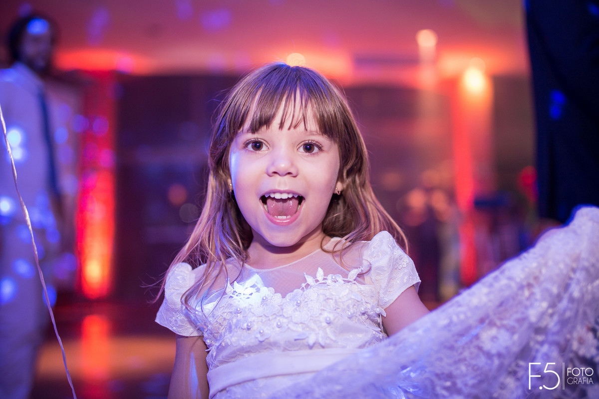 Fotógrafo de casamento Mococa, Casamento, Mococa SP, Festa de casamento, criança na festa de casamento, criança feliz