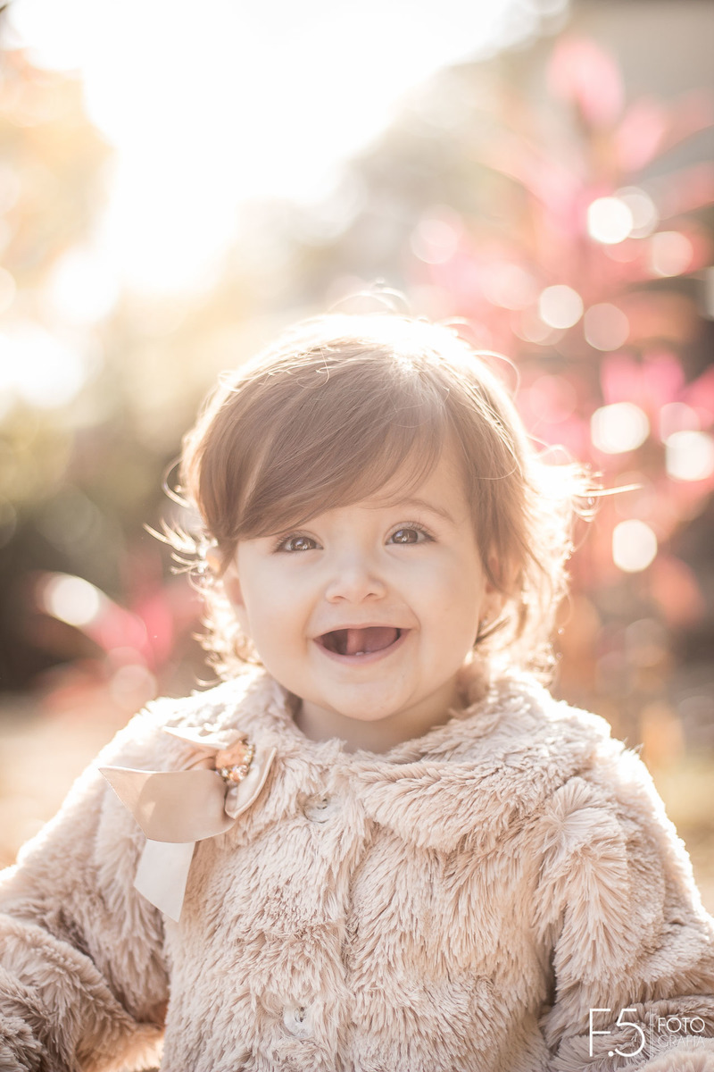 Mariana, esbanjando sorrisos, em Muzambinho - MG