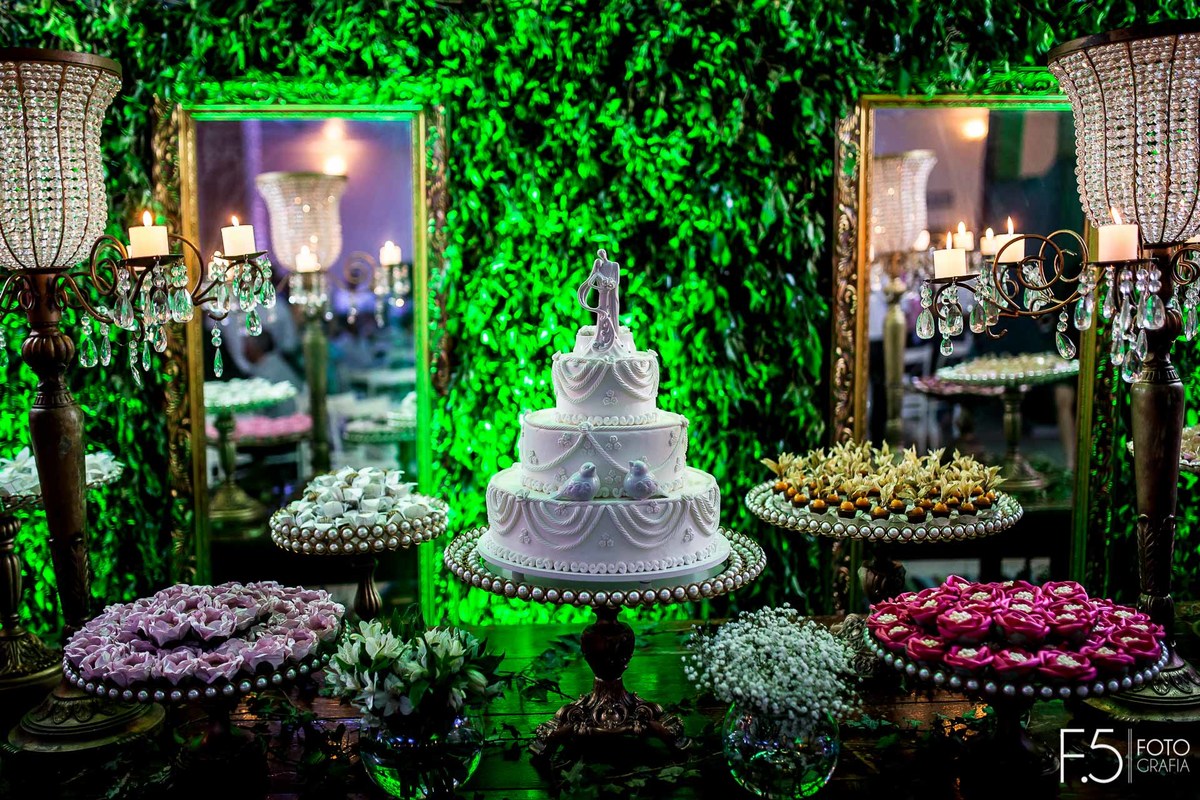 Decoração da festa dos noivos, Márcia e Renato, em Muzambinho - MG.