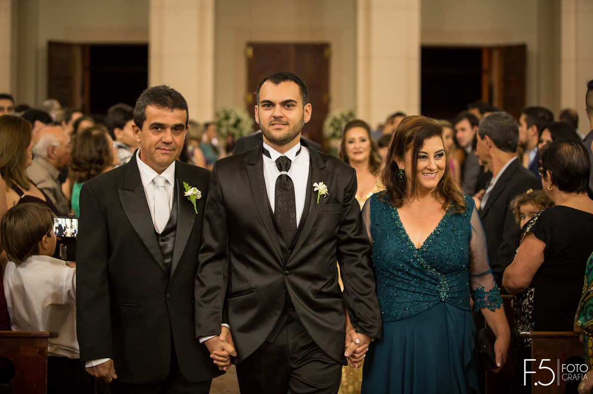Casamento, Cerimonia, Noivo entrando na igreja, Casamento em Guaxupé