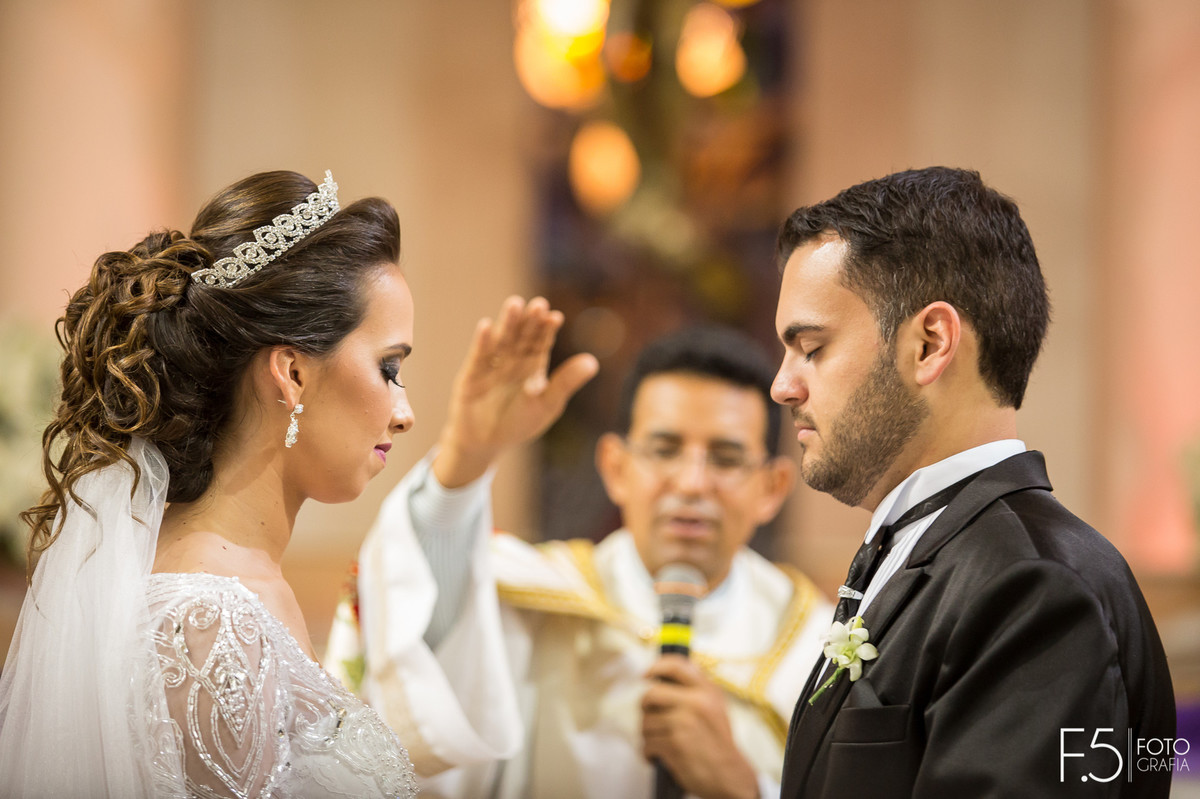 Noivos, Padre, Cerimônia, Casamento em Guaxupé
