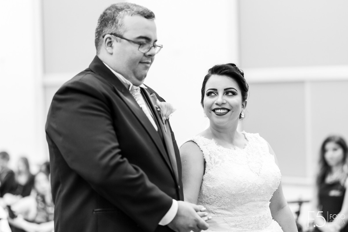 Noivos, cerimônia, casamento em Poços de Caldas MG