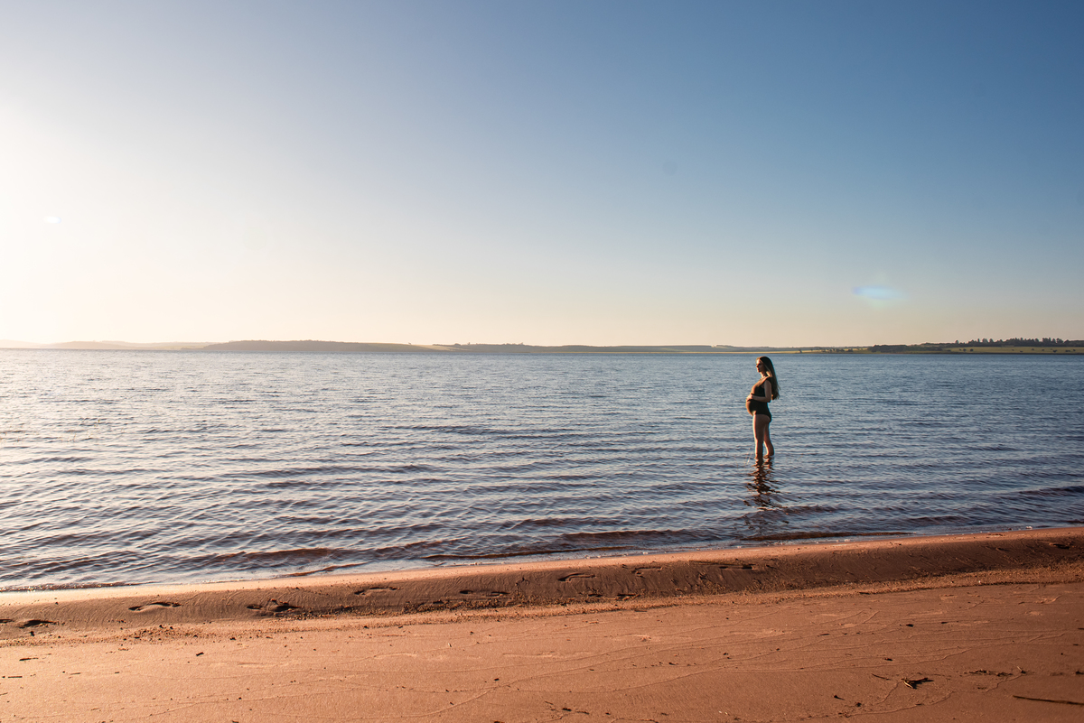 fotografo de gestante em Jaú, Pirajú, Itaí, Avaré, Brotas, interior de São Paulo, represa de jurumirim, ensaio fotográfico