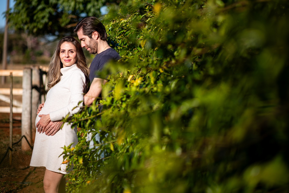 fotografo de gestante em Jaú, Pirajú, Itaí, Avaré, Brotas, interior de São Paulo, represa de jurumirim, ensaio fotográfico