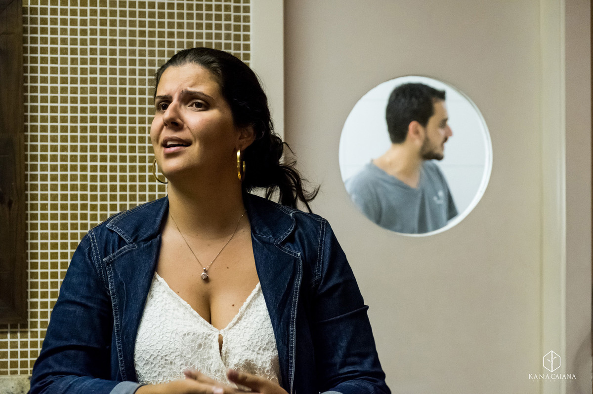 noiva e noivo curtindo a pré do casamento