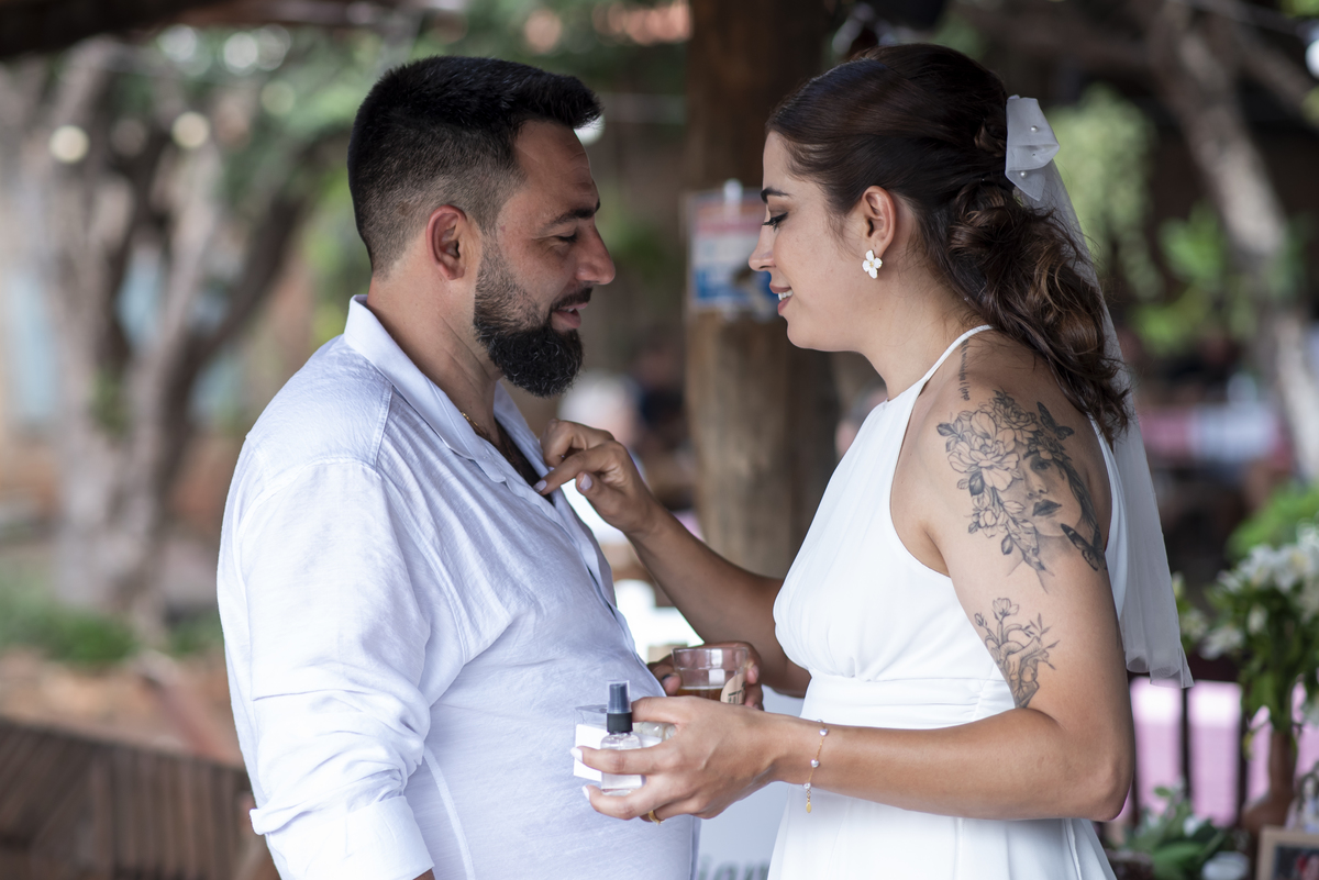 Fotografia de casamento civil em Jaú SP com estilo leve e espontâneo em mini wedding.
