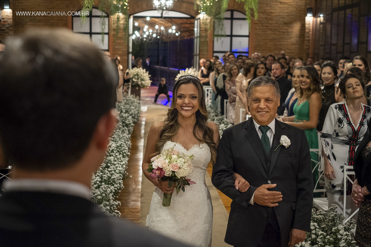 cerimônia de casamento emocionante em bocucatu
