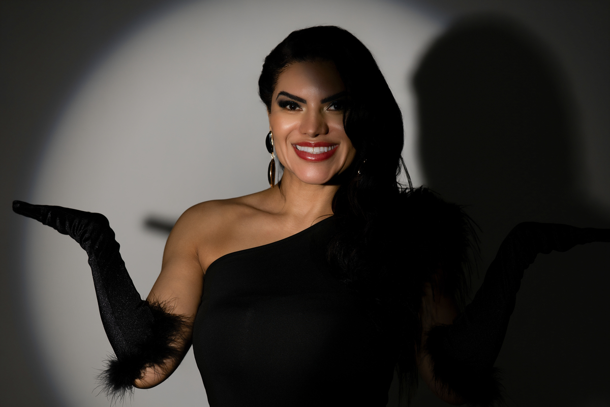 Ninna Prado Fotografia Feminina / Estudio Fotográfico em São Gonçalo / Ensaio de Aniversário / Ensaio de 40 anos / Aniversário em São Gonçalo