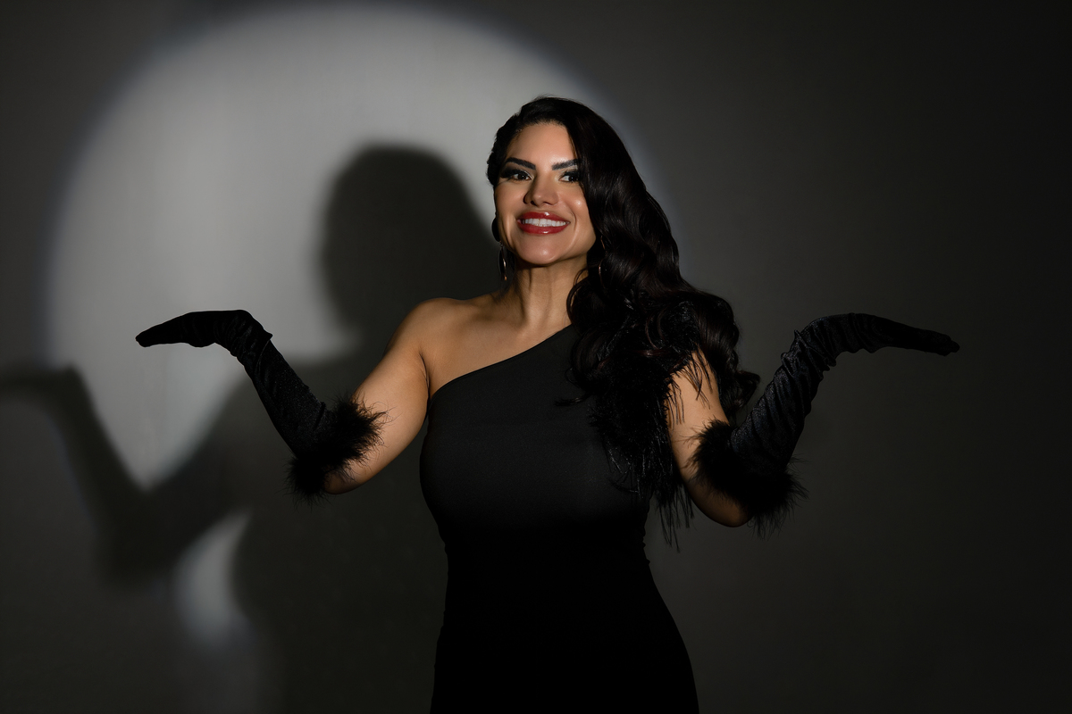 Ninna Prado Fotografia Feminina / Estudio Fotográfico em São Gonçalo / Ensaio de Aniversário / Ensaio de 40 anos / Aniversário em São Gonçalo