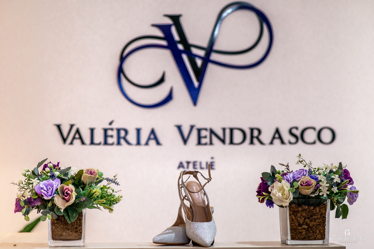 sapato da noiva no Ateliê Valéria Vendrasco em Casamento realizado em Guaratinguetá