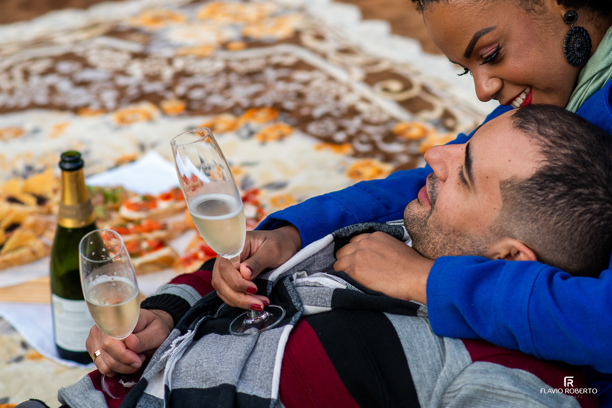 Noivos durante Ensaio Pre Wedding na Vinícola Villa Santa Maria em Sao Bento do Sapucaí. 