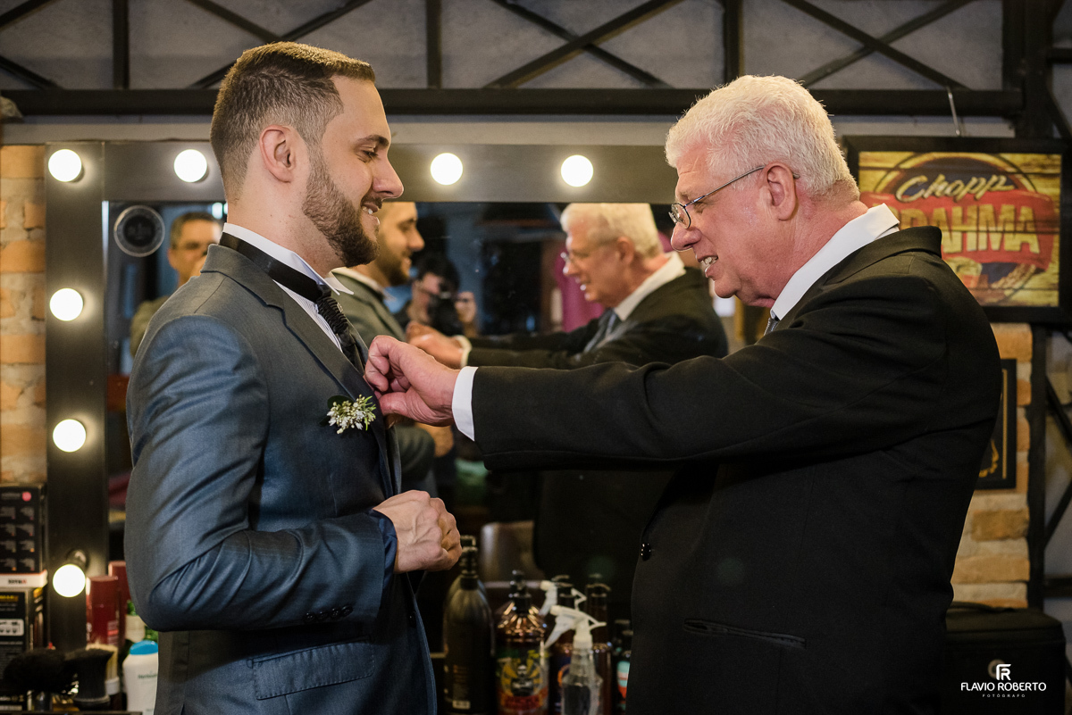 Making Of do Noivo em Barbearia em Guaratingueta 