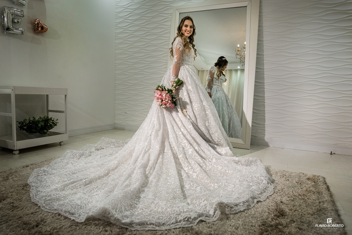Making Of da Noiva no Ateliê Valéria Vendrasco em Guaratinguetá