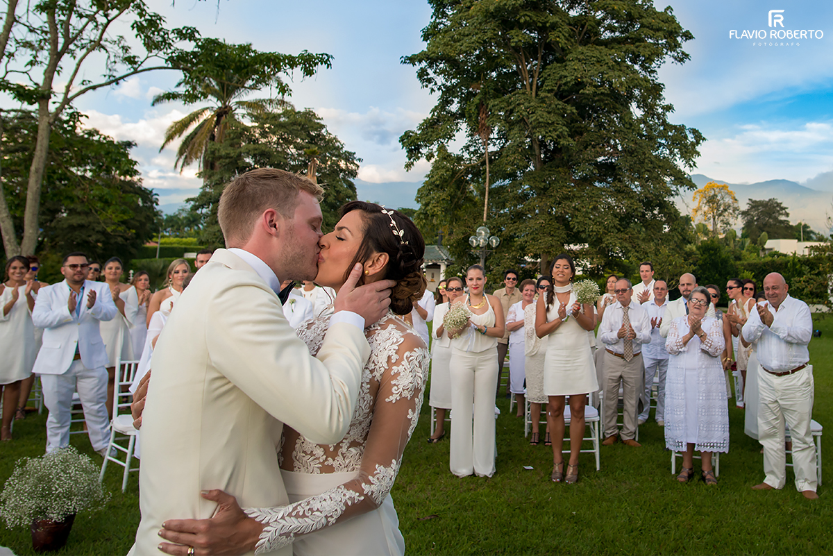 Casamento na Casa Hotel El Triangulo, em Armenia, região do Eje Cafeteiro de Colômbia