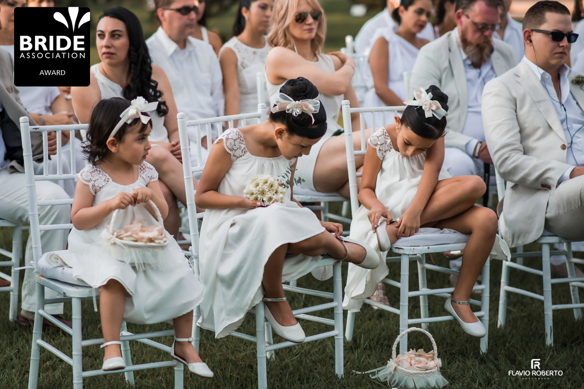 Casamento na Casa Hotel El Triangulo, em Armenia, região do Eje Cafeteiro de Colômbia. Foto premiada pela Bride Association.