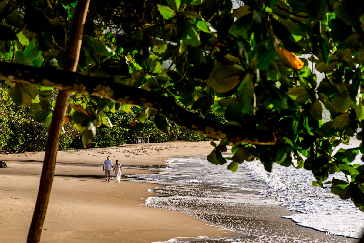 Ensaio Pre Wedding na praia do Félix em Ubatuba