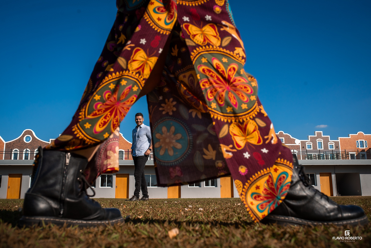Pre Wedding em Holambra, a Cidade das Flores mais bonita do Brasil.