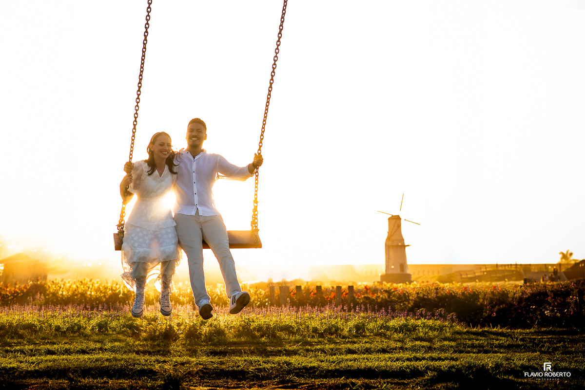 Pre Wedding em Holambra, a Cidade das Flores mais bonita do Brasil.