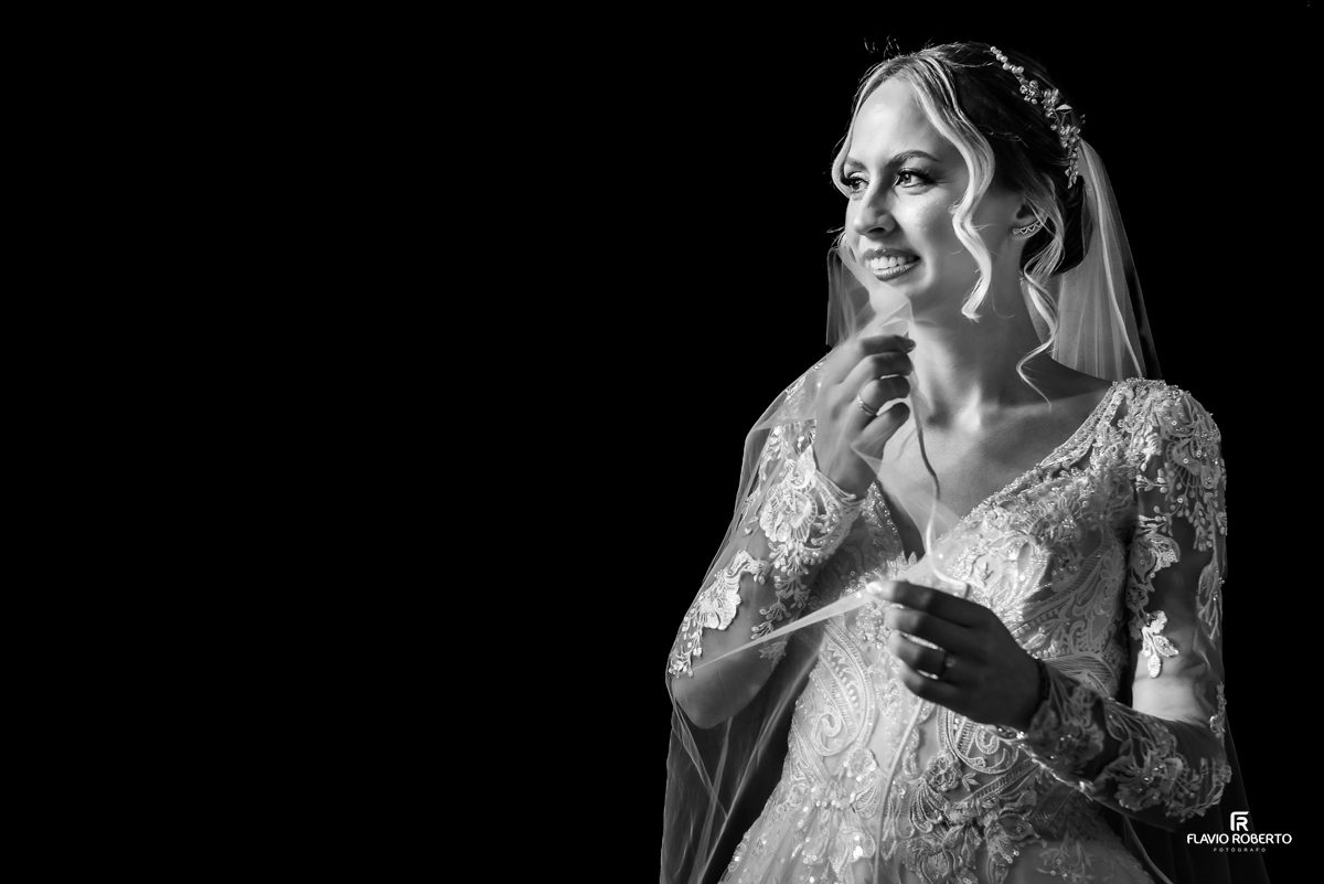 Noiva antes do Casamento no Castelo Marilias Buffet em Embu das Artes